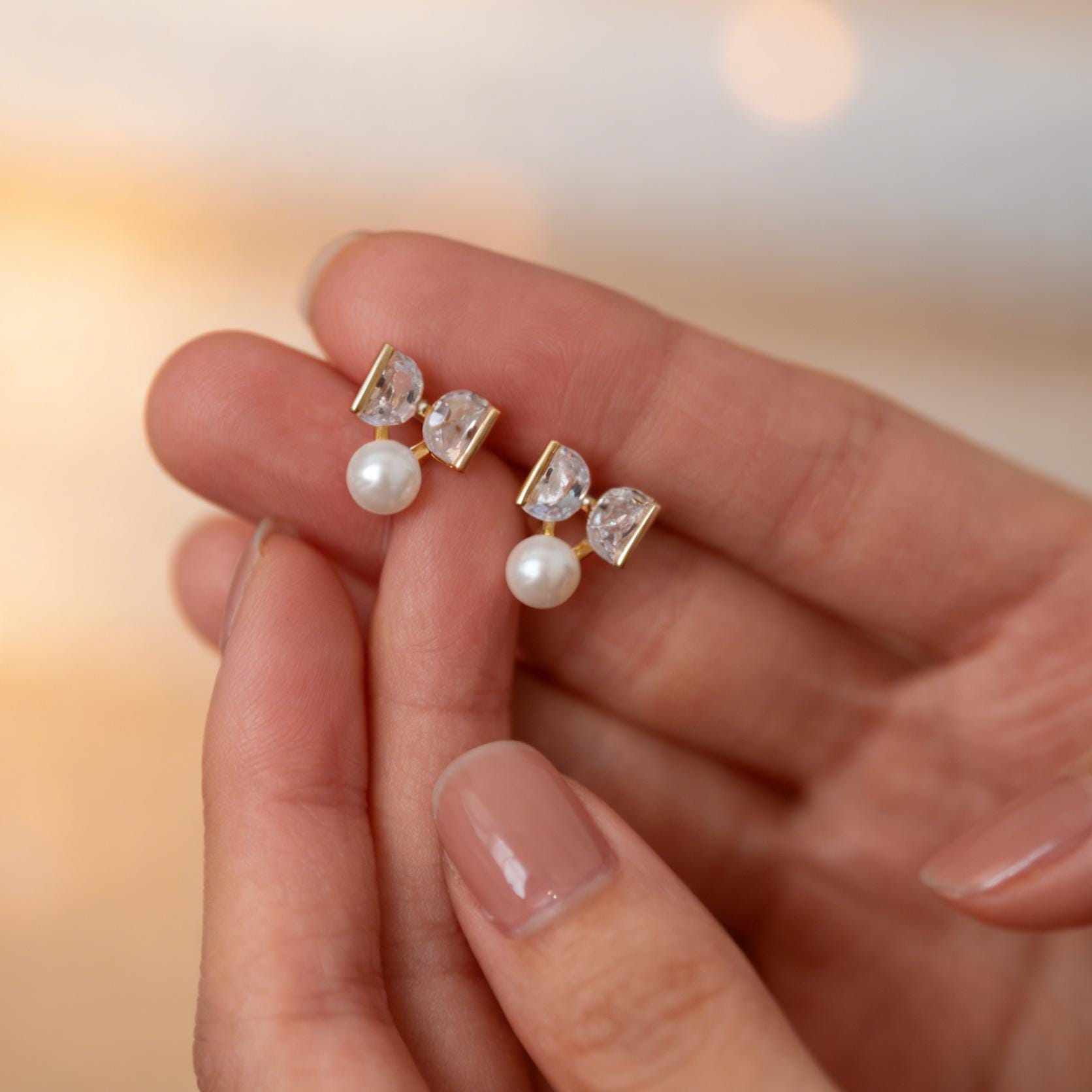 10pcs CZ Pave Bowknot Earring with Pearl Peg, Real Gold Plated Brass Stud Earrings (#GB-1116)